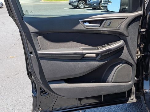Used 2015 Ford Edge SE w/ Cargo Accessory Package FWD image 11