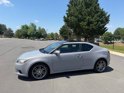Used 2012 Scion tC FWD image 8