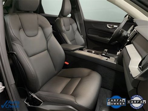Used 2025 Volvo XC60 B5 Plus image 75