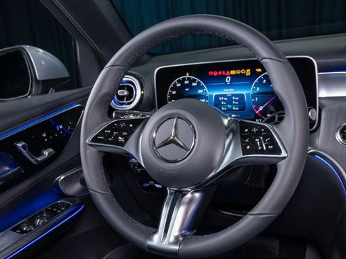 New 2026 Mercedes-Benz GLC 300 4MATIC image 16