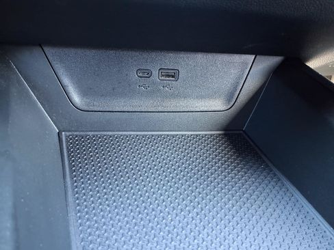 Used 2026 Chevrolet Equinox LT FWD image 7