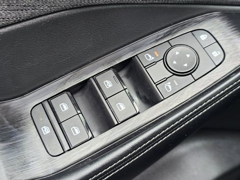 Used 2023 Nissan Rogue SV AWD/4WD image 24