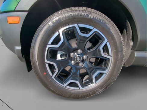 New 2025 Ford Bronco Sport Outer Banks w/ Outer Banks Tech Package+ AWD/4WD image 10