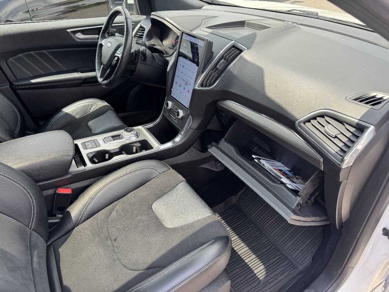 Used 2022 Ford Edge ST w/ Equipment Group 401A AWD/4WD image 33