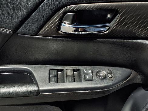 Used 2017 Honda Accord Sport image 18