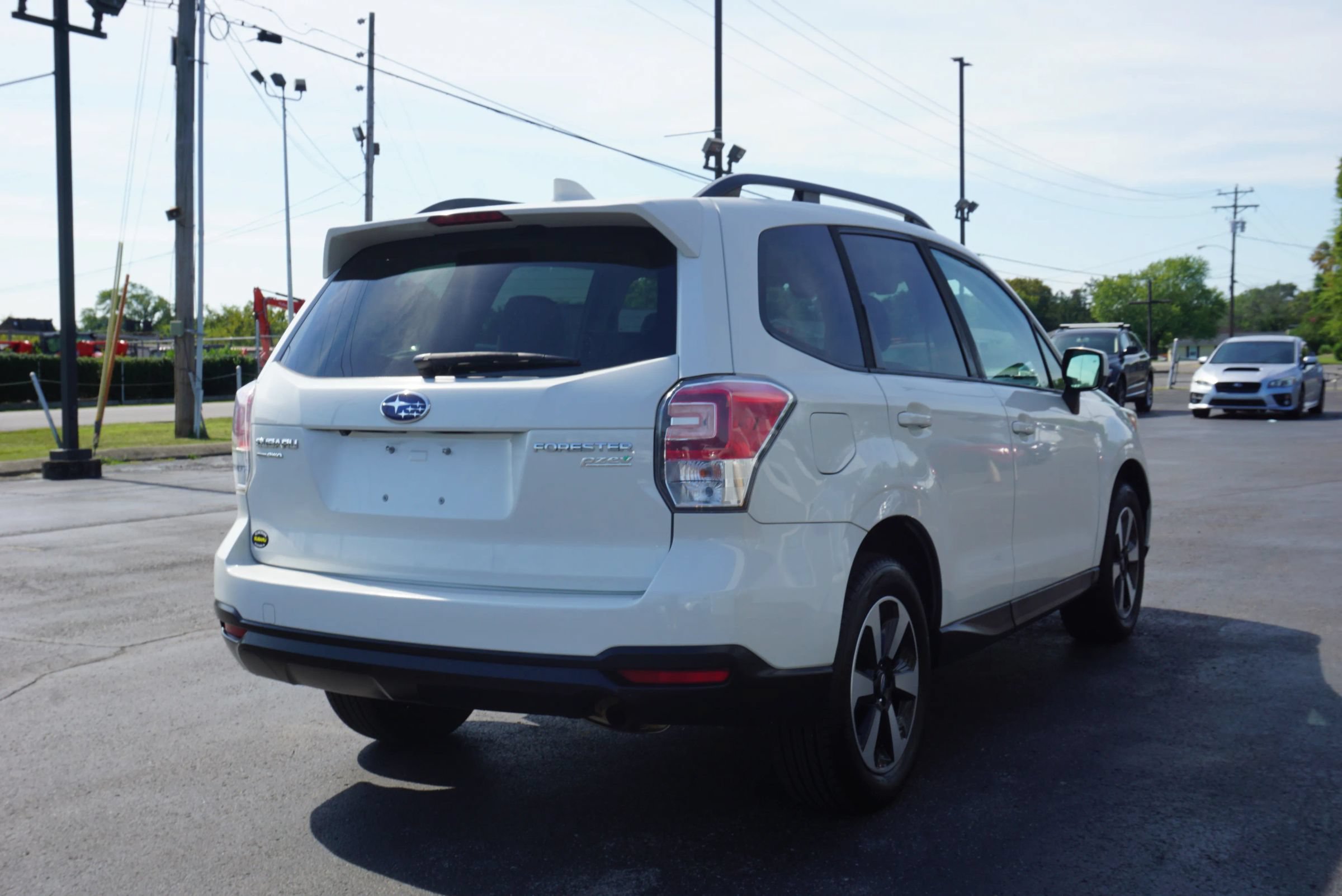 Used 2017 Subaru Forester 2.5i Premium AWD/4WD image 5