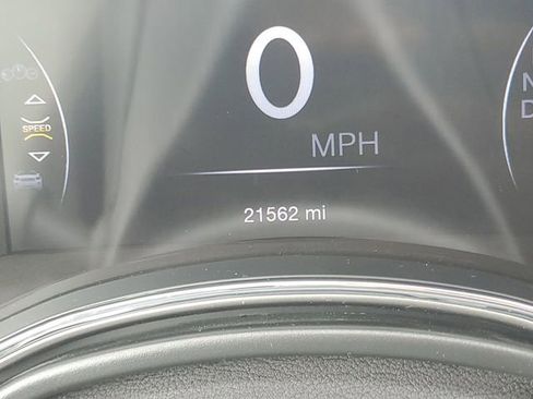 Used 2021 Jeep Grand Cherokee Altitude AWD/4WD image 22