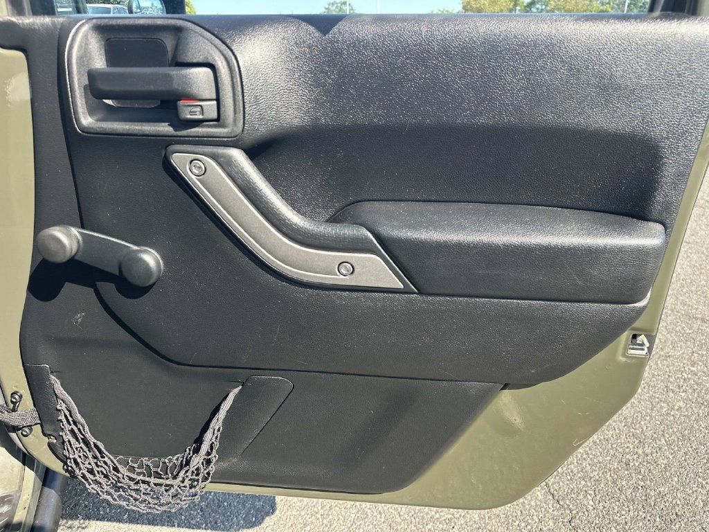 Used 2015 Jeep Wrangler Sport AWD/4WD image 11
