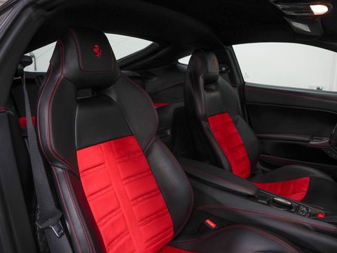 Used 2016 Ferrari F12 Berlinetta image 27