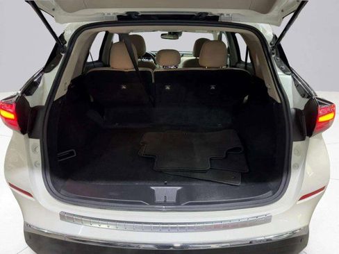 Used 2020 Nissan Murano SV image 78