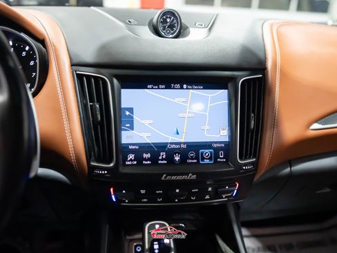 Used 2019 Maserati Levante S GranLusso image 30