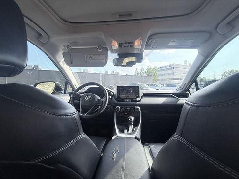 Used 2019 Toyota RAV4 XLE Premium w/ Advanced Technology Package FWD image 13