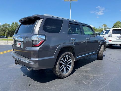 Used 2022 Toyota 4Runner Limited AWD/4WD image 8