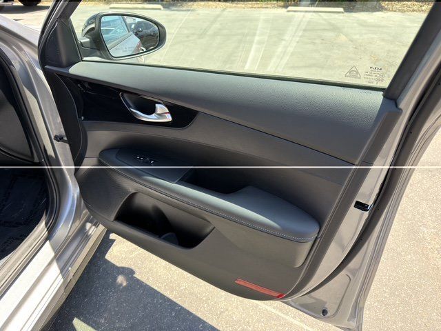 Used 2023 Kia Forte GT-Line w/ GT-Line Premium Package FWD image 11