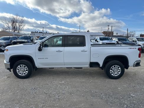 Used 2022 Chevrolet Silverado 3500 LTZ w/ LTZ Convenience Package image 2
