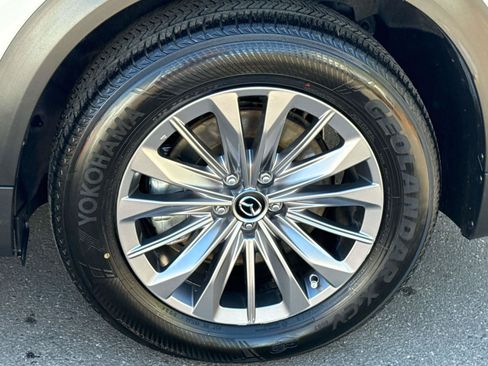 Used 2025 MAZDA CX-90 3.3 Turbo w/ Preferred Package AWD/4WD image 31