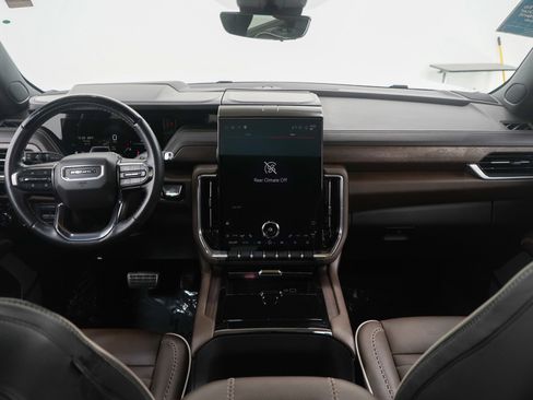 Used 2025 GMC Yukon XL Denali Ultimate w/ LPO, Floor Liner Package image 14