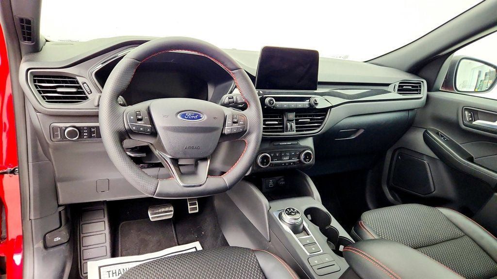 Used 2024 Ford Escape ST-Line AWD/4WD image 12