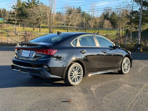 Used 2023 Kia Forte GT-Line w/ GT-Line Premium Package image 3