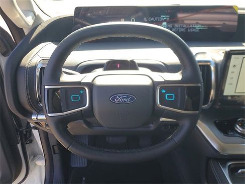 New 2026 Ford Expedition Platinum w/ Driver's Package image 23