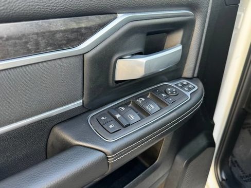Used 2024 RAM 3500 Big Horn w/ Sport Appearance Package AWD/4WD image 10