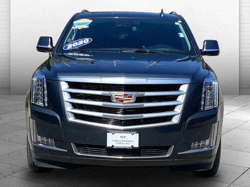 Used 2020 Cadillac Escalade Premium Luxury AWD/4WD image 2