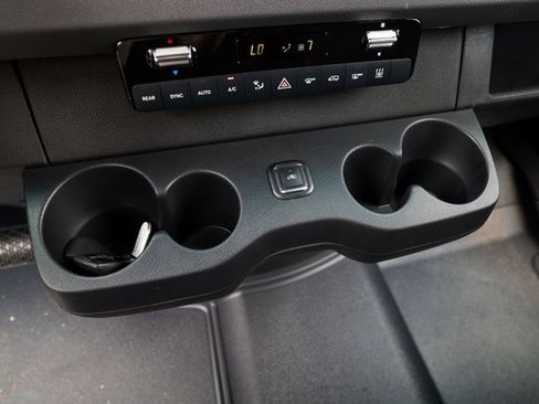 New 2025 Mercedes-Benz Sprinter 2500 image 18