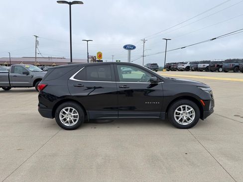 Used 2024 Chevrolet Equinox LT AWD/4WD image 4