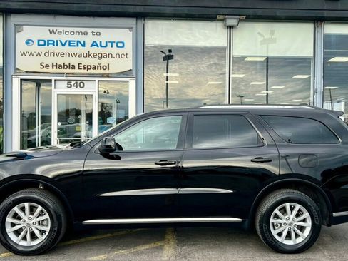 Used 2022 Dodge Durango SXT image 2