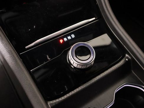 Used 2024 Jeep Grand Cherokee Limited image 9