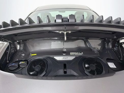 Certified 2022 Porsche 911 Carrera w/ Premium Package RWD image 24