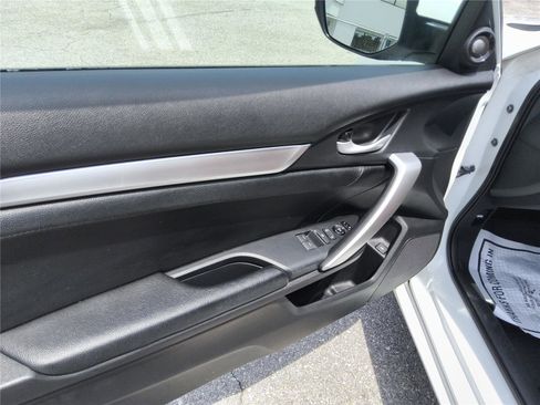 Used 2020 Honda Civic EX image 10