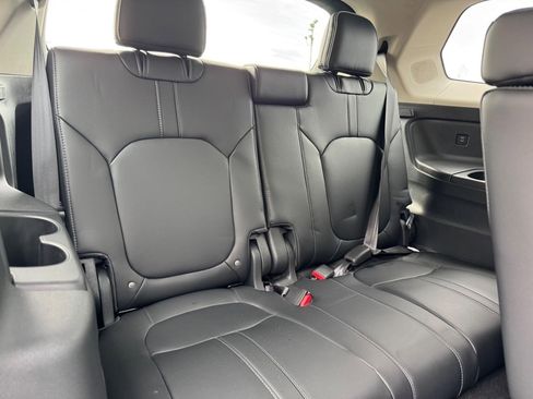 Certified 2025 Honda Pilot Elite image 11