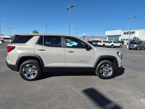 New 2026 GMC Terrain Elevation w/ Technology Package II image 2