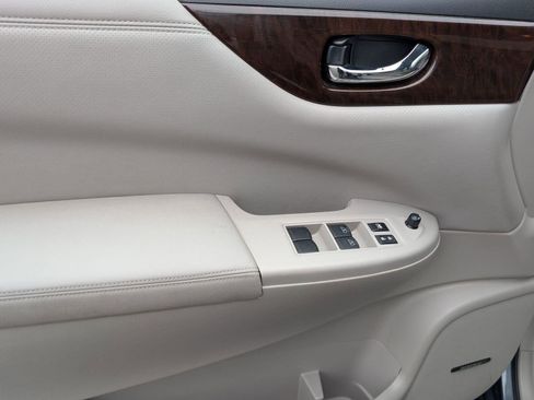 Used 2011 Nissan Quest SL w/ Bose Pkg image 13