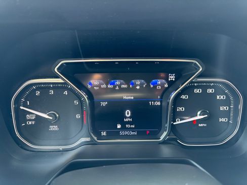 Used 2021 GMC Yukon SLT w/ SLT Premium Package AWD/4WD image 13