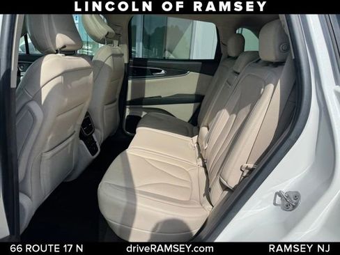 Used 2020 Lincoln Nautilus Reserve w/ Cargo Utility Package image 22