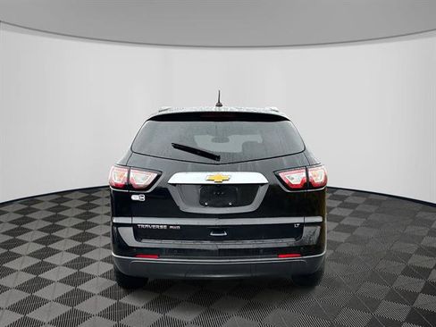 Used 2017 Chevrolet Traverse LT image 6