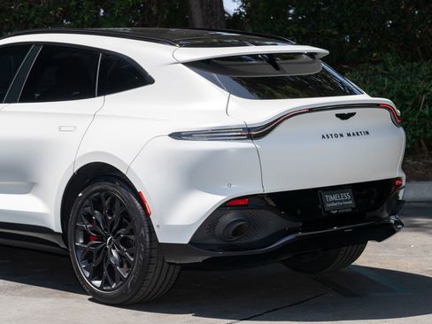 Used 2023 Aston Martin DBX AWD/4WD image 24