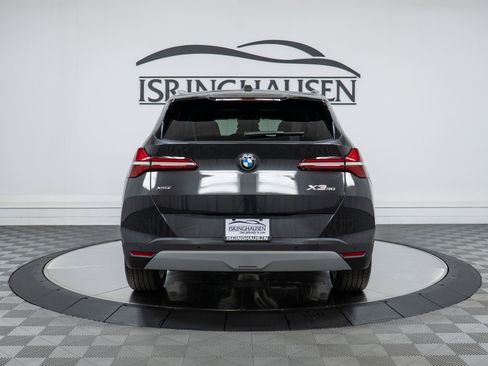 Used 2025 BMW X3 xDrive30i w/ Premium Package image 6