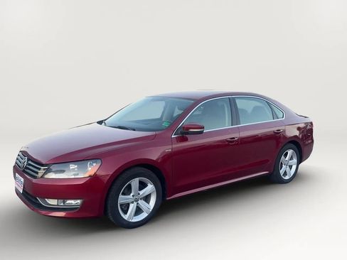 Used 2015 Volkswagen Passat 1.8T Limited Edition image 3