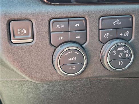 Used 2023 Chevrolet Silverado 1500 RST AWD/4WD image 11