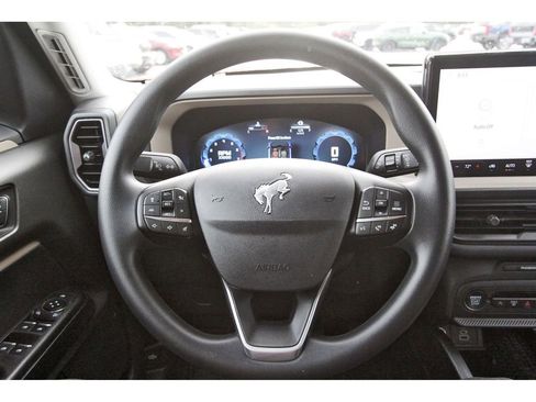 Used 2025 Ford Bronco Sport Big Bend image 14