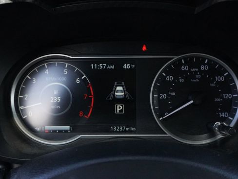 Used 2024 Nissan Versa SR w/ Trunk Package FWD image 32