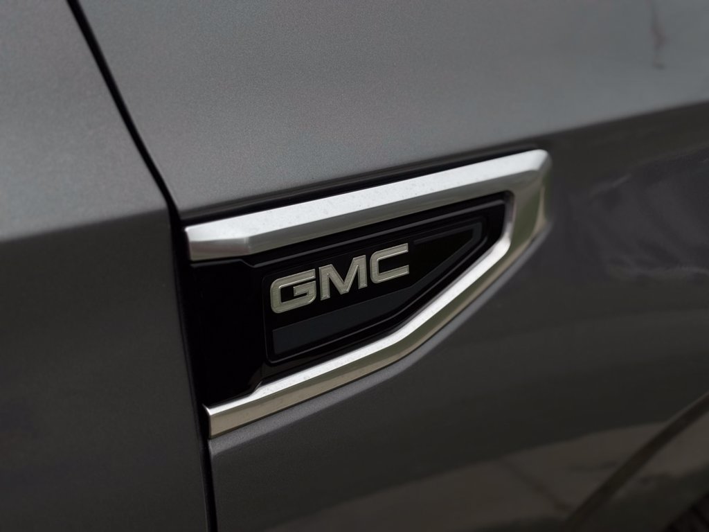 Used 2021 GMC Yukon XL Denali w/ Denali Ultimate Package AWD/4WD image 6