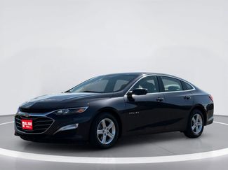 Used 2022 Chevrolet Malibu LS w/ Driver Confidence Package II FWD video 2