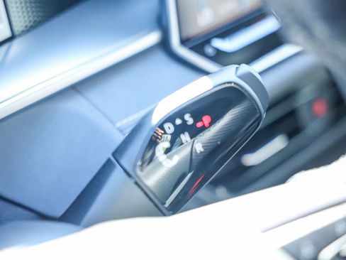 New 2026 Volkswagen Tiguan SE R-Line image 33