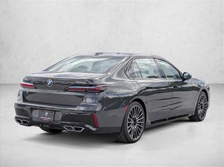 New 2026 BMW 760i xDrive w/ Premium Package video 2