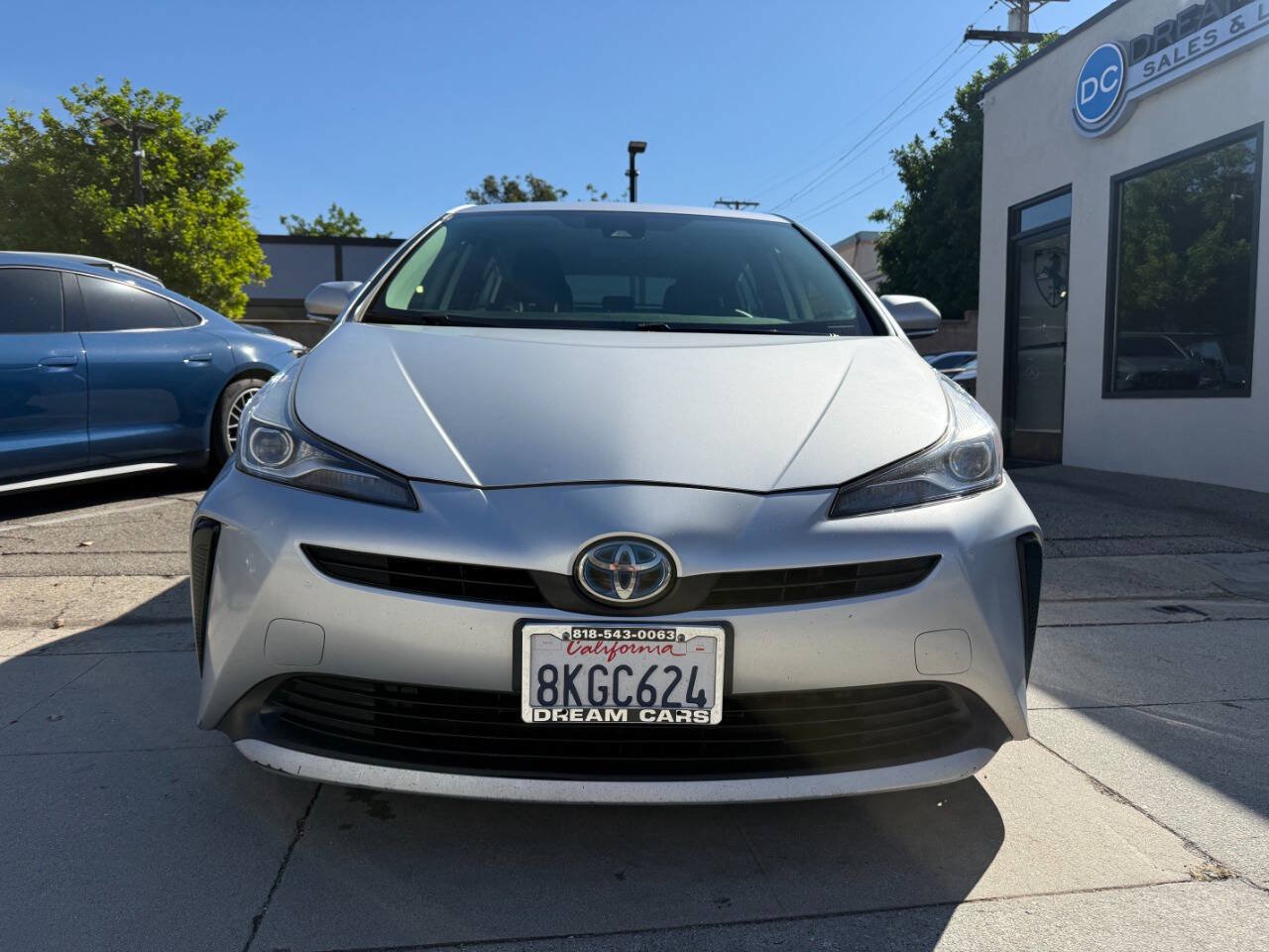 Used 2019 Toyota Prius L Eco FWD image 4