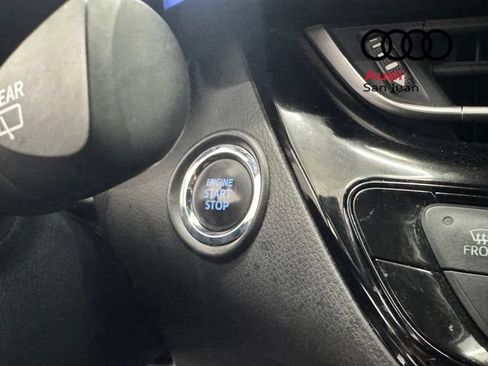 Used 2022 Toyota C-HR XLE FWD image 32